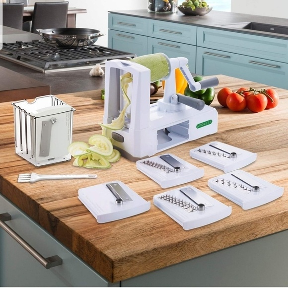 Spiralizer... Veggie noodle maker. KETO AND PALEO - Picture 7 of 10